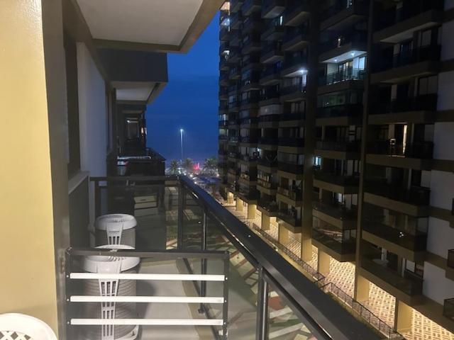 Lindo Apto No Barrabela, Todo Equipado, Com Arcondicionados Split Novos No Quarto E Na Sala, Limpissimo, Cheiroso, Novinho, Condominio Em Frente A Praia, Com Piscina Aquecida, Sauna, Quadra, Academia, Lavanderia, Salao De Beleza, Restaurantes, Mercad Ρίο ντε Τζανέιρο Εξωτερικό φωτογραφία